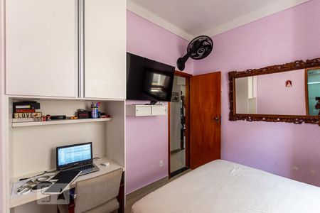 Casa à venda com 700m², 13 quartos e 3 vagas Casa à venda com 700m², 13 quartos e 3 vagasQuarto