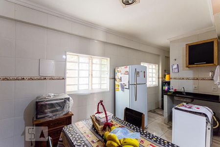 Casa à venda com 700m², 13 quartos e 3 vagas Casa à venda com 700m², 13 quartos e 3 vagasCozinha