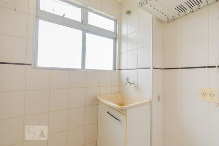 Apartamento à venda com 56m², 2 quartos e 1 vaga Apartamento à venda com 56m², 2 quartos e 1 vagaCozinha e Área de Serviço