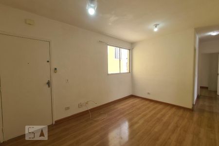 Sala de apartamento para alugar com 3 quartos, 79m² em Vila Augusta, Sorocaba