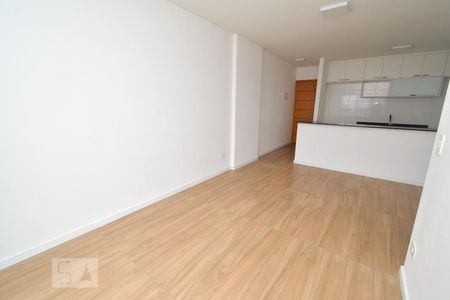 Sala  de apartamento para alugar com 3 quartos, 70m² em Ponte Grande, Guarulhos