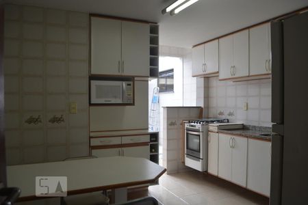 Apartamento para alugar com 140m², 3 quartos e 2 vagasCozinha