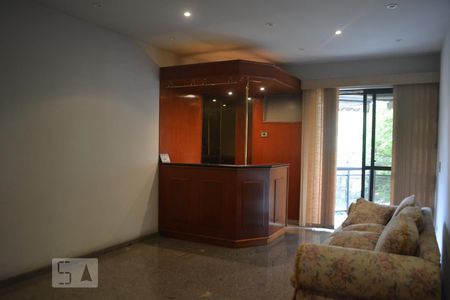 Sala de Estar de apartamento para alugar com 3 quartos, 140m² em Jardim Carioca, Rio de Janeiro