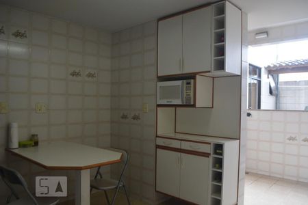 Apartamento para alugar com 140m², 3 quartos e 2 vagasCozinha