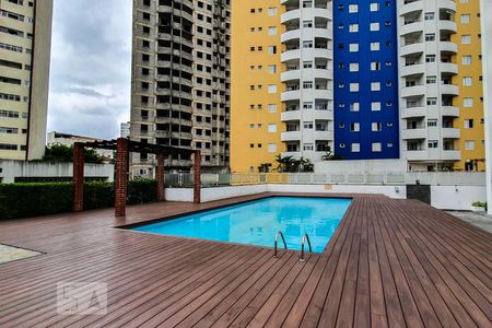 Studio à venda com 30m², 1 quarto e 1 vagaPiscina