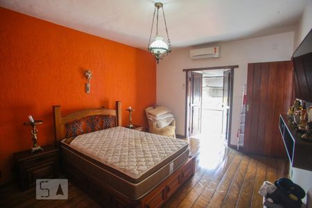 Casa à venda com 365m², 4 quartos e 3 vagasQuarto Suíte