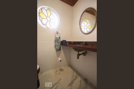 Casa à venda com 365m², 4 quartos e 3 vagasLavabo