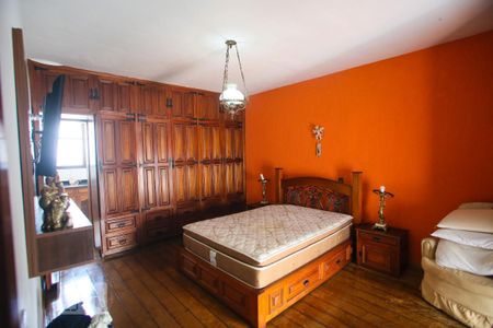 Casa à venda com 365m², 4 quartos e 3 vagasQuarto Suíte