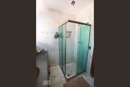 Casa à venda com 365m², 4 quartos e 3 vagasBanheiro Social