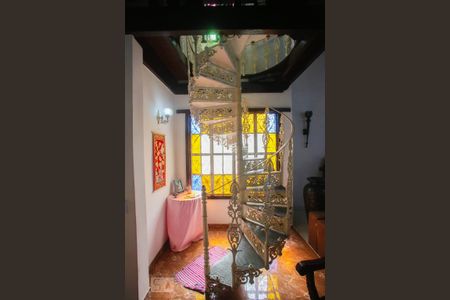 Casa à venda com 365m², 4 quartos e 3 vagasAcesso nível superior