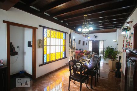 Casa à venda com 365m², 4 quartos e 3 vagasSala de Jantar