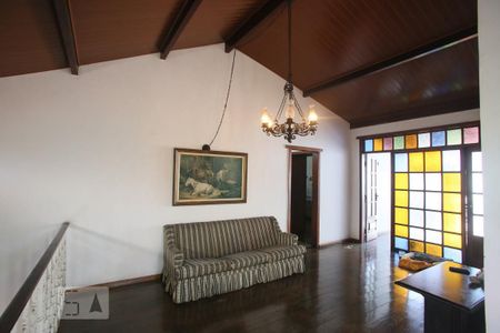 Casa à venda com 365m², 4 quartos e 3 vagasSalão superior