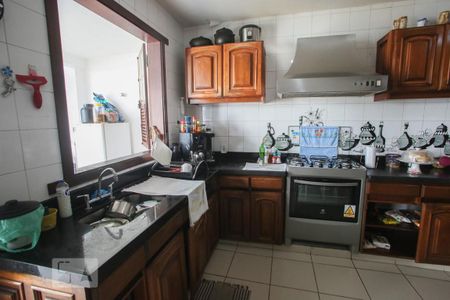 Casa à venda com 365m², 4 quartos e 3 vagasCozinha