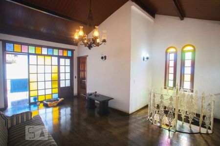 Casa à venda com 365m², 4 quartos e 3 vagasSalão superior