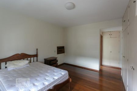 Apartamento à venda com 400m², 4 quartos e 3 vagasSuíte 4