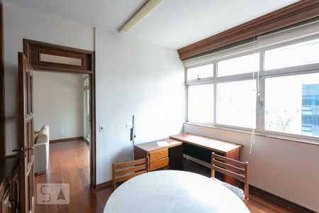 Apartamento à venda com 400m², 4 quartos e 3 vagasEscritório