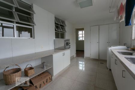 Apartamento à venda com 400m², 4 quartos e 3 vagasÁrea de Serviço