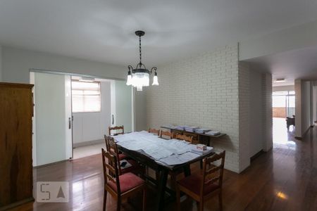 Apartamento à venda com 400m², 4 quartos e 3 vagasCopa