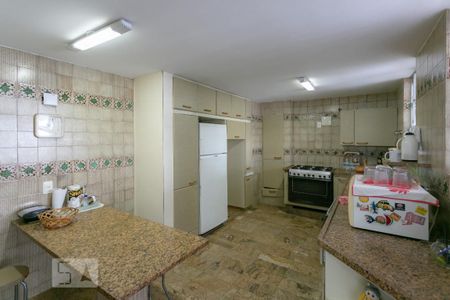Apartamento à venda com 400m², 4 quartos e 3 vagasCozinha