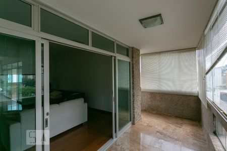 Varanda de apartamento à venda com 4 quartos, 400m² em Cruzeiro, Belo Horizonte