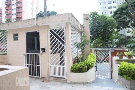 Casa de condomínio à venda com 55m², 2 quartos e 1 vagaPortaria