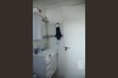 Casa de condomínio à venda com 55m², 2 quartos e 1 vagaBanheiro