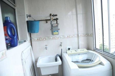 Casa de condomínio à venda com 55m², 2 quartos e 1 vagaÁrea de Serviço