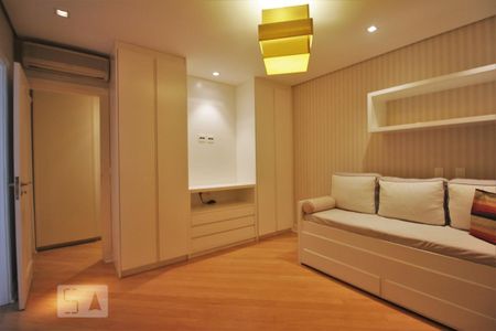 Apartamento para alugar com 370m², 4 quartos e 5 vagasSuíte 3