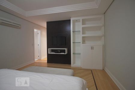 Apartamento para alugar com 370m², 4 quartos e 5 vagasSuíte 1