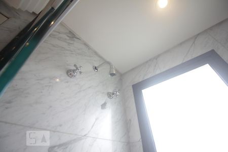 Apartamento para alugar com 370m², 4 quartos e 5 vagasChuveiro