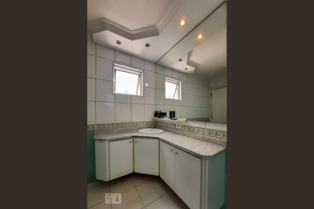 Casa à venda com 250m², 3 quartos e 4 vagasBanheiro Social