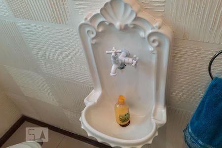 Casa à venda com 250m², 3 quartos e 4 vagasLavabo