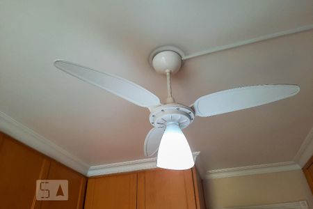 Casa à venda com 250m², 3 quartos e 4 vagasSuíte