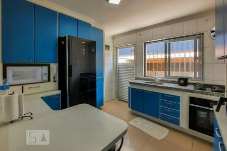 Casa à venda com 250m², 3 quartos e 4 vagasCozinha