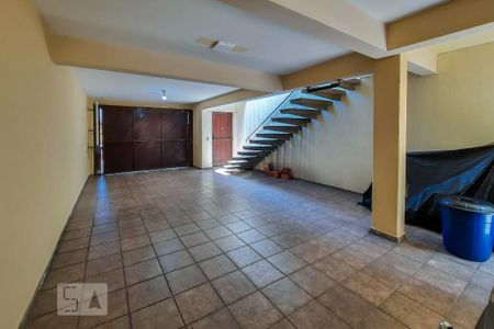 Casa à venda com 250m², 3 quartos e 4 vagasGaragem