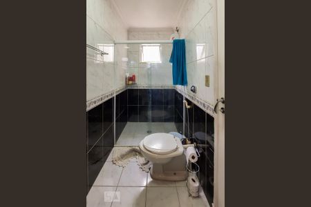 Casa à venda com 250m², 3 quartos e 4 vagasBanheiro da Suíte