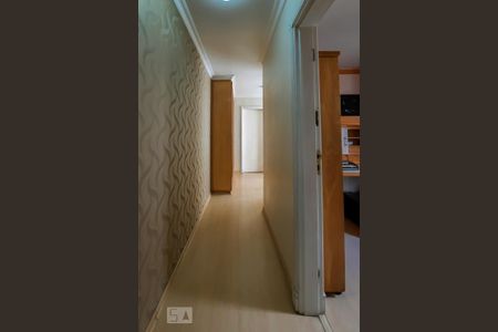 Casa à venda com 250m², 3 quartos e 4 vagasCorredor