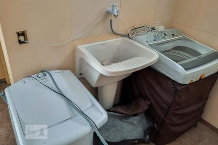 Casa à venda com 250m², 3 quartos e 4 vagasÁrea de Serviço