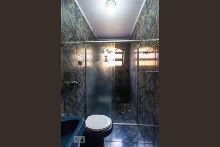 Casa à venda com 230m², 4 quartos e 2 vagas Casa à venda com 230m², 4 quartos e 2 vagasBanheiro 1