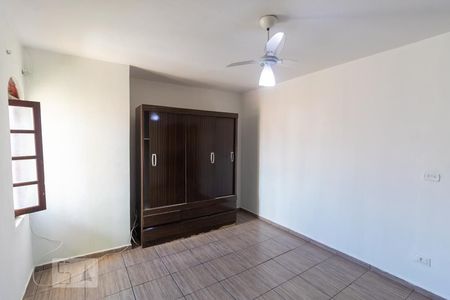 Casa à venda com 230m², 4 quartos e 2 vagas Casa à venda com 230m², 4 quartos e 2 vagasQuarto 2