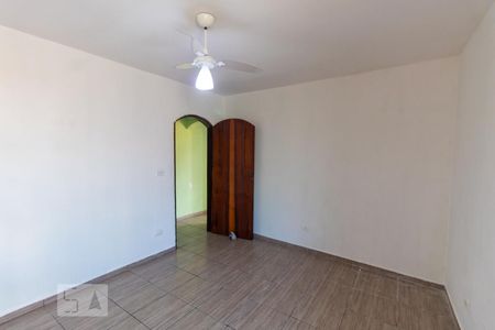 Casa à venda com 230m², 4 quartos e 2 vagas Casa à venda com 230m², 4 quartos e 2 vagasQuarto 2