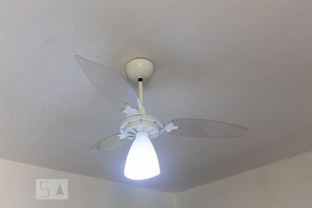 Casa à venda com 230m², 4 quartos e 2 vagas Casa à venda com 230m², 4 quartos e 2 vagasQuarto 2