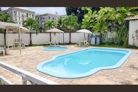 Casa à venda com 55m², 2 quartos e 1 vagaÁrea comum - Piscina