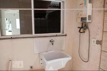 Casa à venda com 55m², 2 quartos e 1 vagaÁrea de Serviço