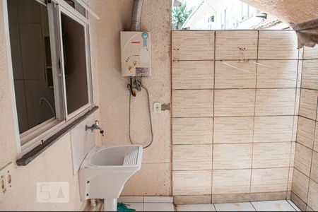 Casa à venda com 55m², 2 quartos e 1 vagaÁrea de Serviço