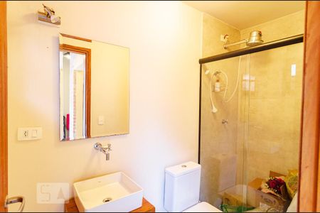 Casa à venda com 166m², 2 quartos e 2 vagasv