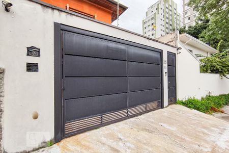 Casa à venda com 166m², 2 quartos e 2 vagasFachada