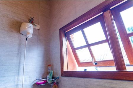 Casa à venda com 166m², 2 quartos e 2 vagasBanheiro Social