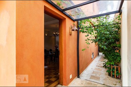 Casa à venda com 166m², 2 quartos e 2 vagasGaragem