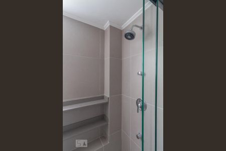 Apartamento à venda com 110m², 3 quartos e 1 vaga Apartamento à venda com 110m², 3 quartos e 1 vagaBanheiro da suíte